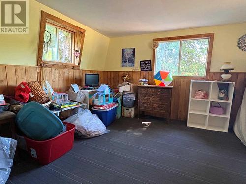 3235 Walnut St, Hilton Beach, ON - Indoor
