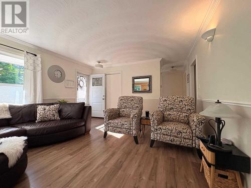 3045 Canoe Point Rd, Hilton Beach, ON - Indoor Photo Showing Living Room