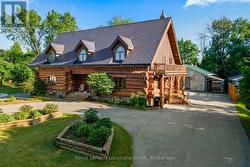 24 OLIVER CRESCENT Collingwood, ON L9Y 3Z1