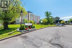 25 FOUR WINDS Drive Unit# 405 Toronto, ON M3J 1K8