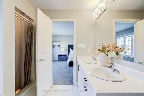 252 Springfield Crescent, Clearview, ON - Indoor Photo Showing Bathroom