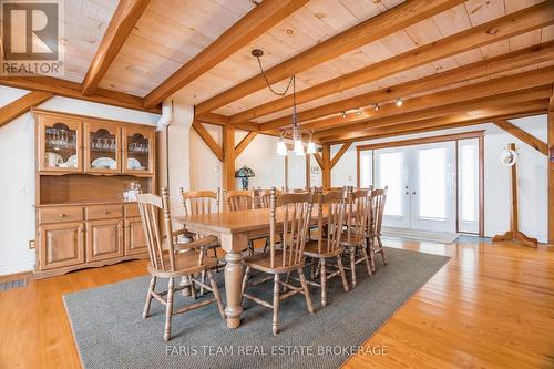 187 Champlain Road, Penetanguishene, ON - Indoor Photo Showing Dining Room