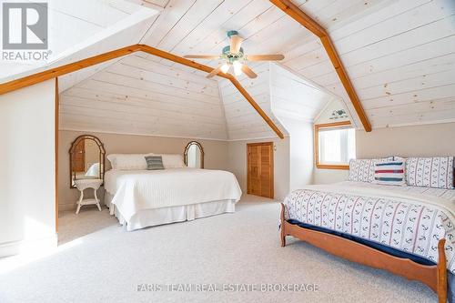 187 Champlain Road, Penetanguishene, ON - Indoor Photo Showing Bedroom