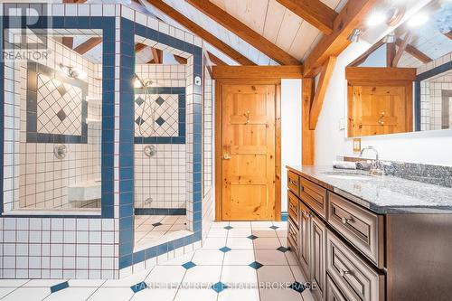 187 Champlain Road, Penetanguishene, ON - Indoor Photo Showing Bathroom