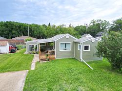 56 Glenwood Street S  Souris, MB R0K 2C0
