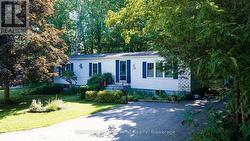 16 HURON LANE  Ashfield-Colborne-Wawanosh (Colborne), ON N7A 3Y2