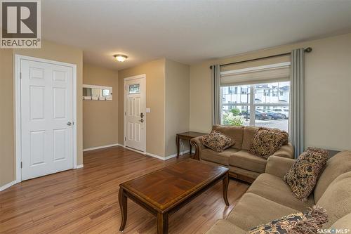 156 203 Herold Terrace, Saskatoon, SK - Indoor Photo Showing Living Room
