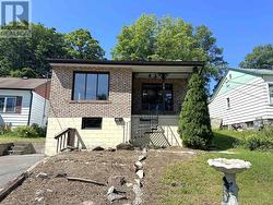 14 RIVERDALE ROAD Parry Sound, ON P2A 1N9