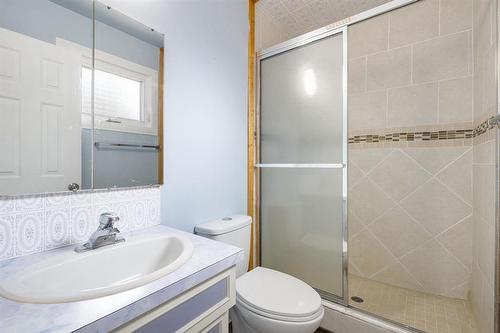 50 Kowall Bay, Winnipeg, MB - Indoor Photo Showing Bathroom