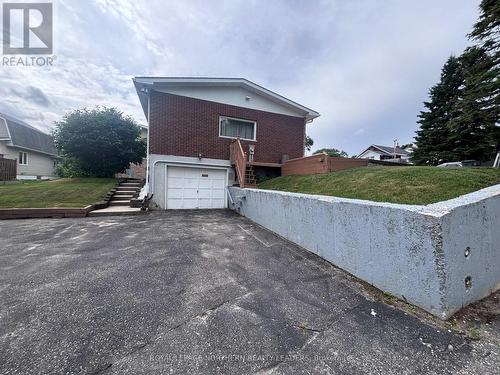 324 Third Avenue, Cochrane, ON - Outdoor
