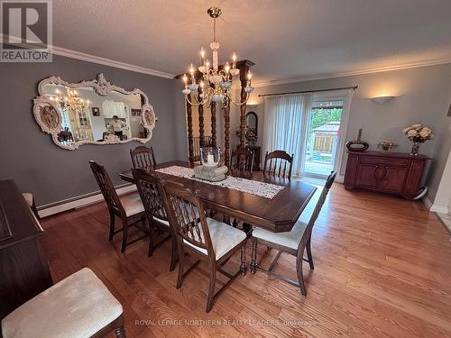 324 Third Avenue, Cochrane, ON - Indoor Photo Showing Dining Room