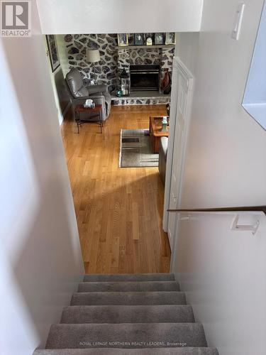 324 Third Avenue, Cochrane, ON - Indoor Photo Showing Other Room