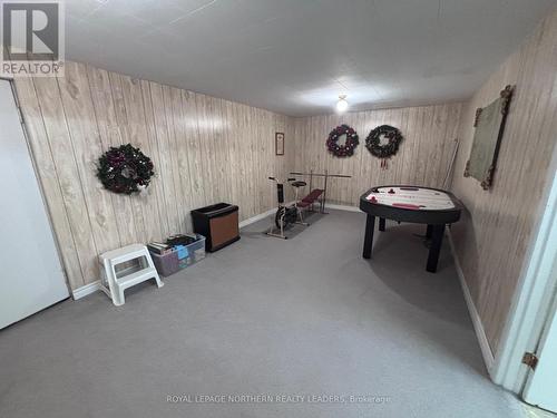 324 Third Avenue, Cochrane, ON - Indoor Photo Showing Other Room
