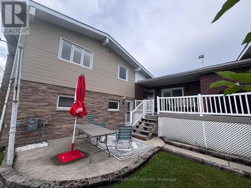 324 Third Avenue, Cochrane, ON - Outdoor With Exterior