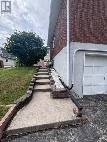324 Third Avenue, Cochrane, ON - Outdoor