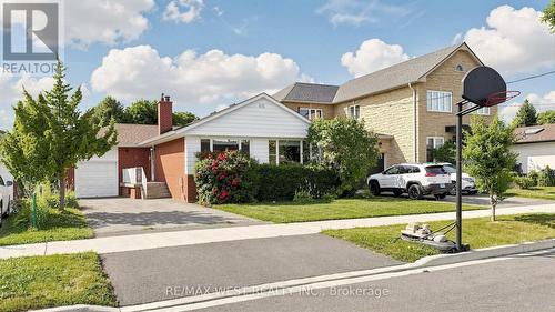 32 Allonsius Drive, Toronto, ON - Outdoor With Facade