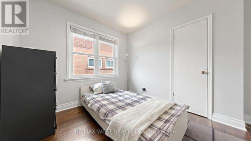 32 Allonsius Drive, Toronto, ON - Indoor Photo Showing Bedroom