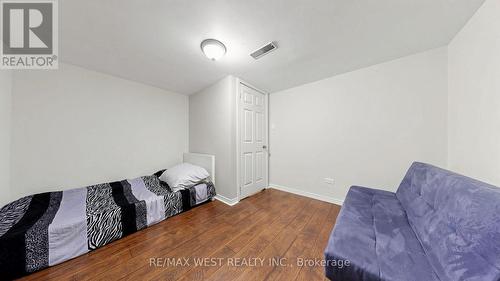 32 Allonsius Drive, Toronto, ON - Indoor
