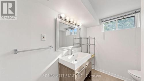32 Allonsius Drive, Toronto, ON - Indoor Photo Showing Bathroom