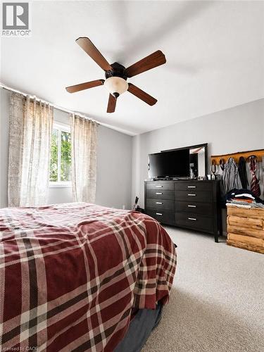 13 Stanley Street, Cambridge, ON - Indoor Photo Showing Bedroom