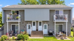 1384  - 1386B Rue d'Europe  Québec (La Haute-Saint-Charles), QC G3K 1R2