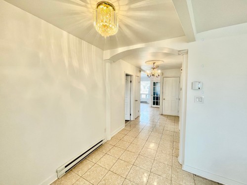 Mud Room - 3144Z Boul. Langelier, Montréal (Mercier/Hochelaga-Maisonneuve), QC - Indoor Photo Showing Other Room
