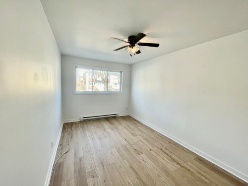 Master Bedroom - 3144Z Boul. Langelier, Montréal (Mercier/Hochelaga-Maisonneuve), QC - Indoor Photo Showing Other Room