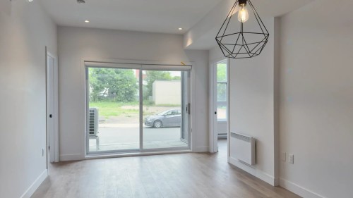 Living Room - 305-16 Rue St-Joseph, Sainte-Agathe-Des-Monts, QC - Indoor Photo Showing Other Room