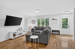 Salon - 