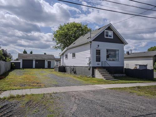 620 HIGH Street S  Thunder Bay, ON P7B 3N2