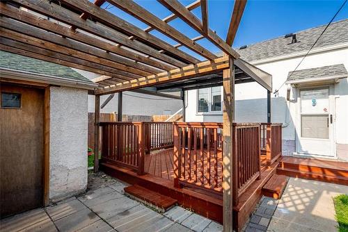 123 Traverse Ave, Winnipeg, MB - Outdoor With Deck Patio Veranda With Exterior