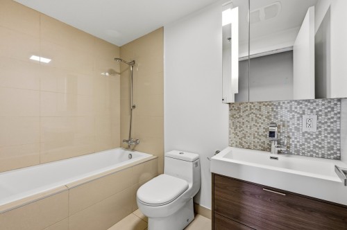 Salle de bains - 1701-235 Rue Peel, Montréal (Le Sud-Ouest), QC - Indoor Photo Showing Bathroom