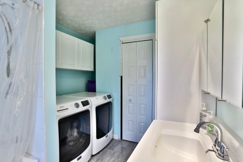 Salle de bains - 267A  - 267C Route 139, Acton Vale, QC - Indoor Photo Showing Laundry Room