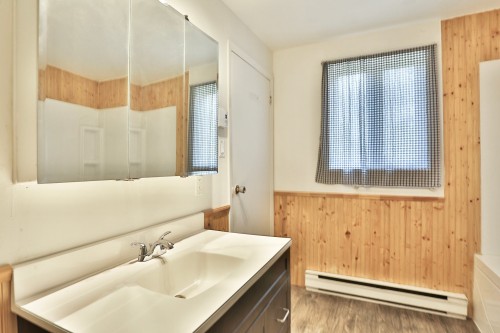 Salle de bains - 267A  - 267C Route 139, Acton Vale, QC - Indoor Photo Showing Bathroom