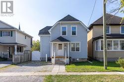 30 WALNUT STREET  St. Catharines, ON L2T 1H5