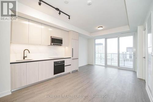 1207 - 425 Front Street E, Toronto, ON - Indoor Photo Showing Kitchen