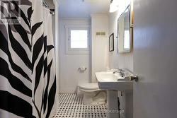 2nd Floor Bathroom - 