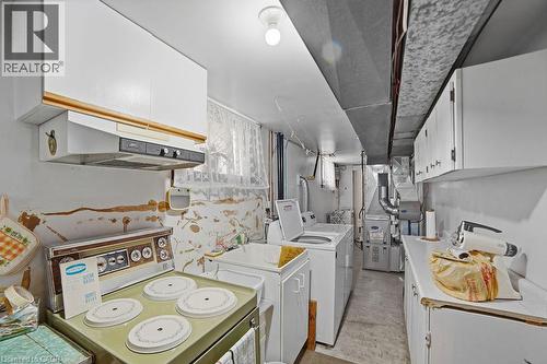 229 East 8Th Street, Hamilton, ON - Indoor Photo Showing Laundry Room