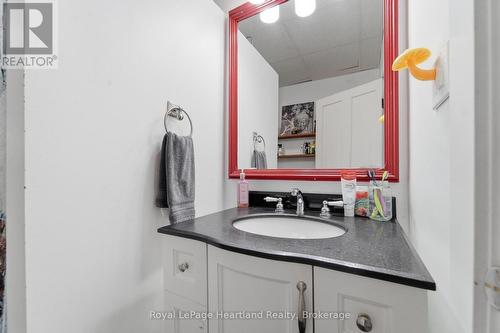 117 Quebec Street, Goderich (Goderich (Town)), ON - Indoor Photo Showing Bathroom