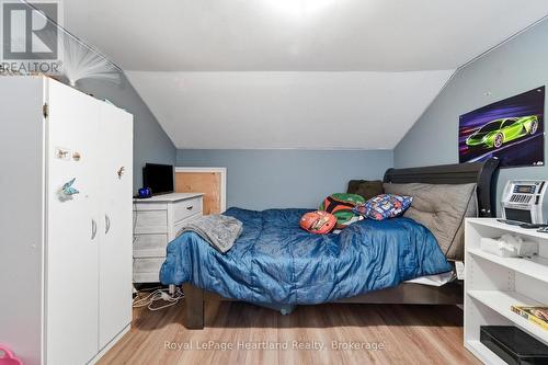 117 Quebec Street, Goderich (Goderich (Town)), ON - Indoor Photo Showing Bedroom