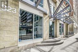 1009 - 323 RICHMOND STREET  Toronto, ON M5A 4R3