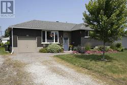320 Sydenham RD  Sault Ste. Marie, ON P6C 2X7