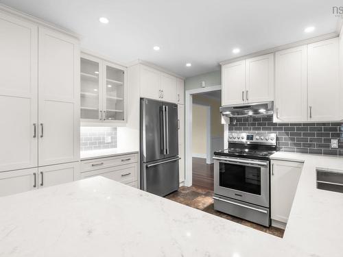 94 Dillon Crescent, Halifax, NS - Indoor Photo Showing Kitchen With Stainless Steel Kitchen With Double Sink With Upgraded Kitchen