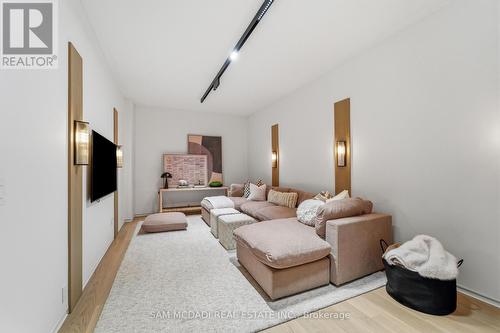 10 Peter Morse Way, Vaughan, ON - Indoor