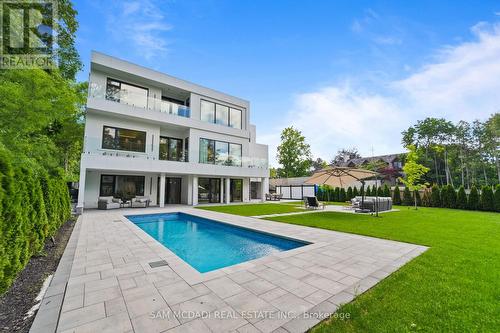 10 Peter Morse Way, Vaughan, ON - Outdoor With In Ground Pool