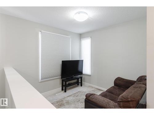 1416 169 St Sw, Edmonton, AB - Indoor