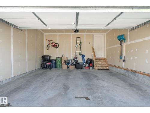 1416 169 St Sw, Edmonton, AB - Indoor Photo Showing Garage