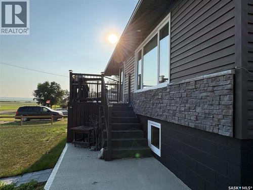 105 5Th Avenue, Hodgeville, SK - Outdoor