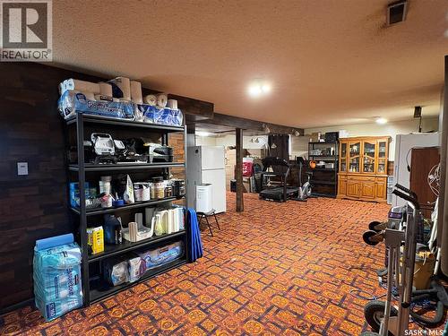 105 5Th Avenue, Hodgeville, SK - Indoor