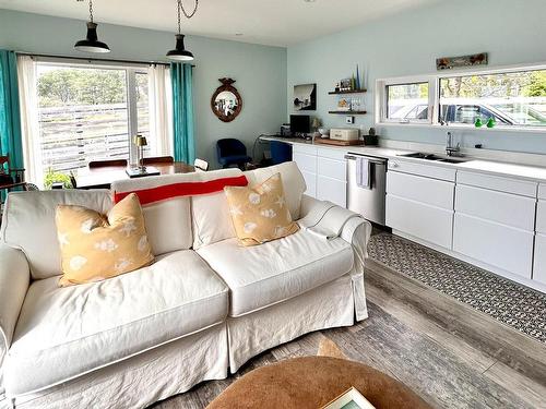 19 Beach Road, Inverness, NS - Indoor Photo Showing Living Room